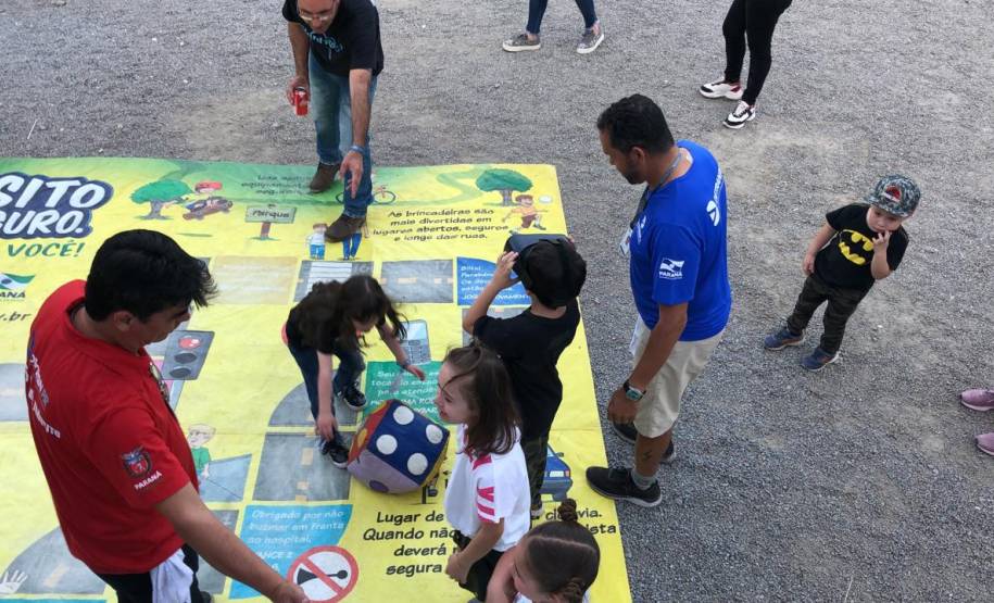 Detran-PR participa de Festival Rock‘N’Road em comemoração ao Outubro Rosa em Curitiba