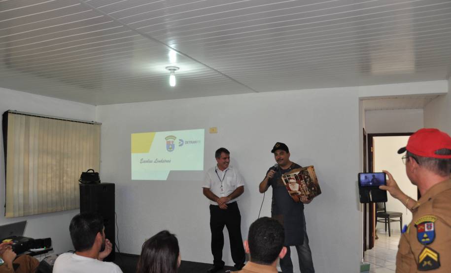 Projeto Escolas Lindeiras 2019 é encerrado com solenidade em Guaratuba