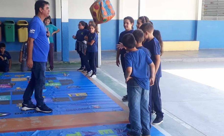 Projeto do Detran em parceria com Defesa Social e Educação leva educação de trânsito nas escolas