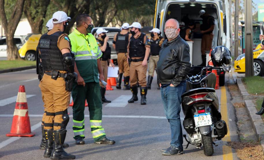 BRTran faz blitz educativa no Dia do Motociclista