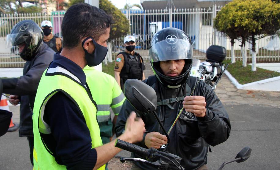BRTran faz blitz educativa no Dia do Motociclista