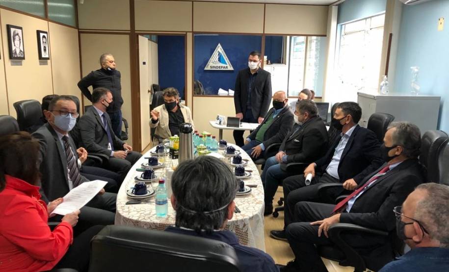 Sindicato dos despachantes convida diretoria do Detran para café da manhã