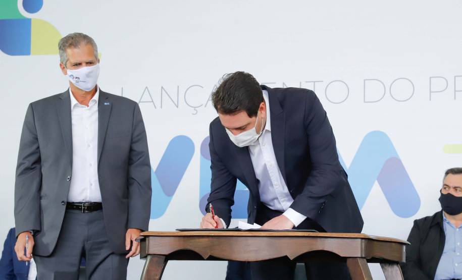 Governo recebe carros elétricos para utilização na frota pública