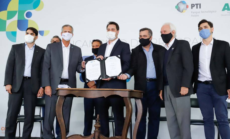 Governo recebe carros elétricos para utilização na frota pública