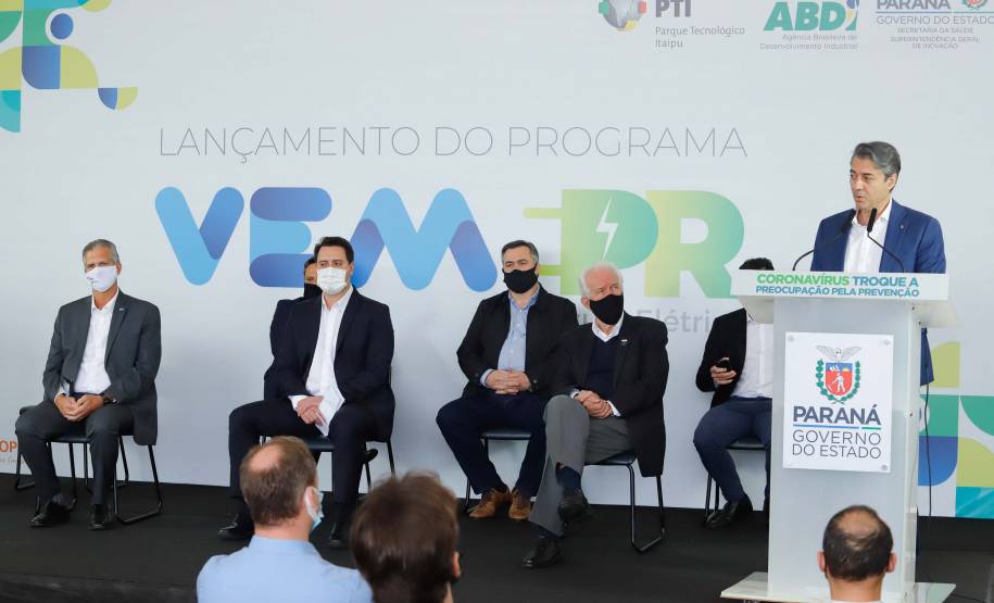 Governo recebe carros elétricos para utilização na frota pública