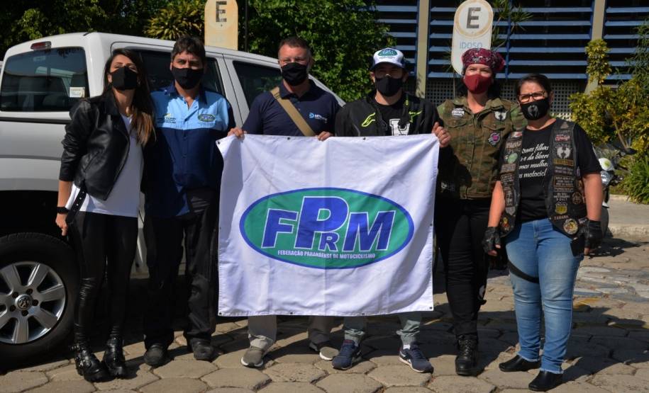 Semana Nacional de Trânsito encerra com ação solidária Paraná Piá