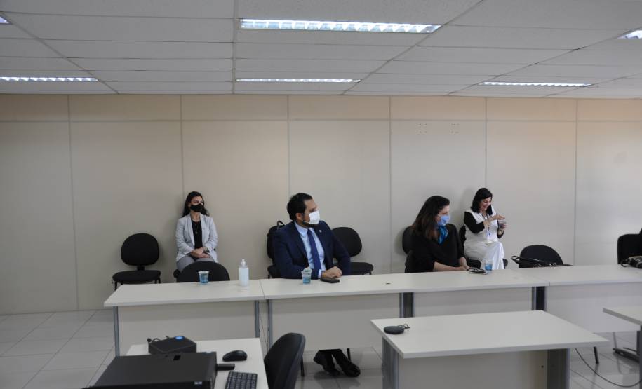 Diretoria do Detran-PR recebe embaixadora da Venezuela