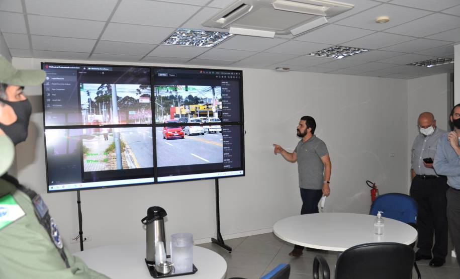 Talonário eletrônico desenvolvido pelo Detran já começa a ser usado pela Polícia Militar do Paraná