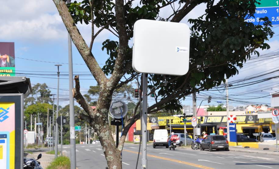 Talonário eletrônico desenvolvido pelo Detran já começa a ser usado pela Polícia Militar do Paraná