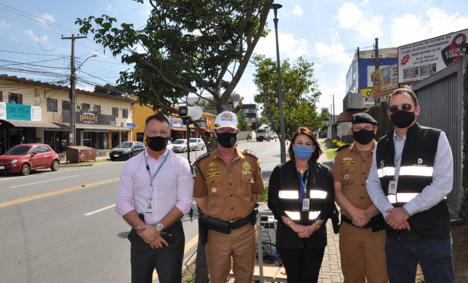 Talonário eletrônico desenvolvido pelo Detran já começa a ser usado pela Polícia Militar do Paraná