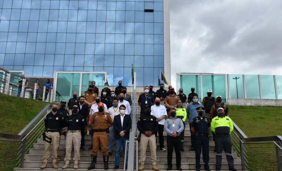 PRF no Paraná inaugura Operação Rodovida com órgãos de trânsito