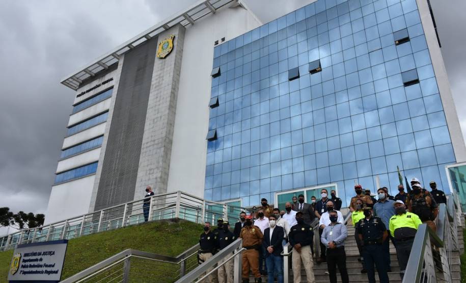 PRF no Paraná inaugura Operação Rodovida com órgãos de trânsito