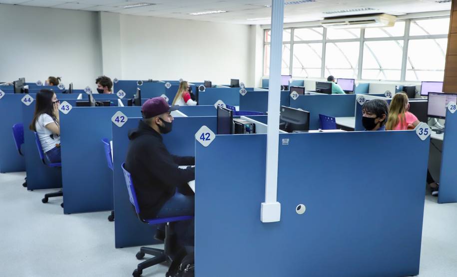 Detran Paraná comemora oito décadas de serviços prestados à população paranaense