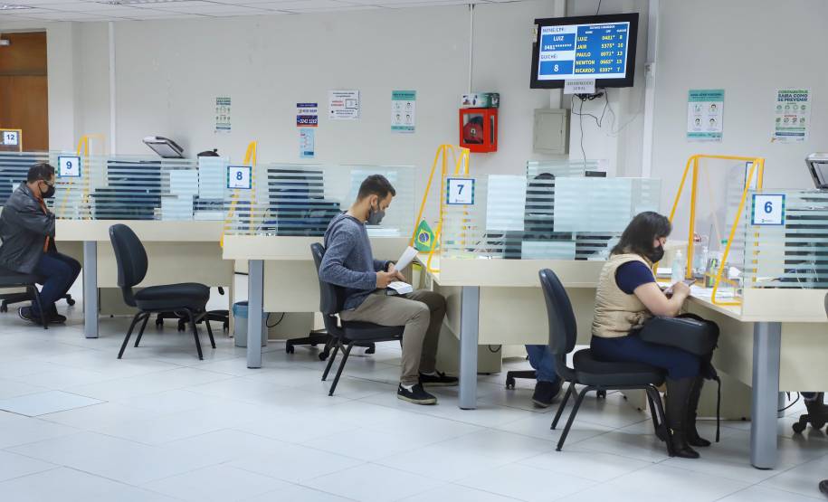 Detran Paraná comemora oito décadas de serviços prestados à população paranaense