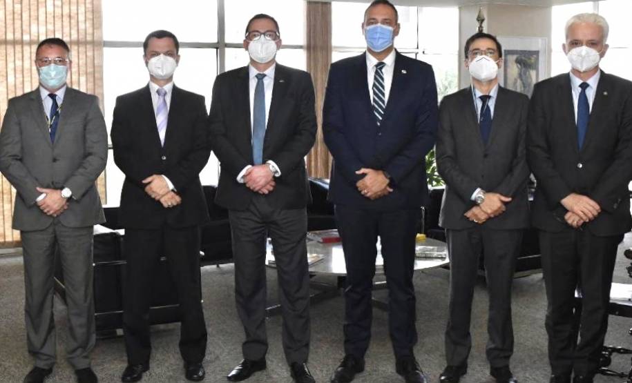 Diretores do Detran-PR visitam o Ministério da Justiça e Segurança Pública em Brasília