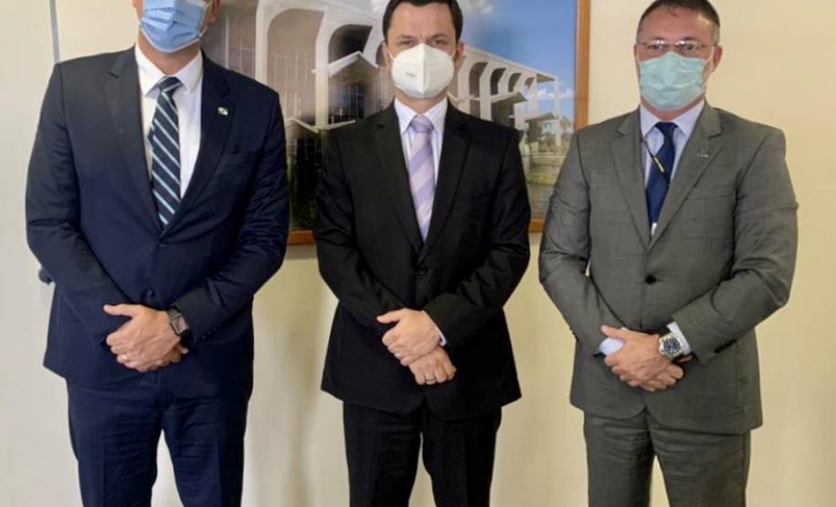 Diretores do Detran-PR visitam o Ministério da Justiça e Segurança Pública em Brasília