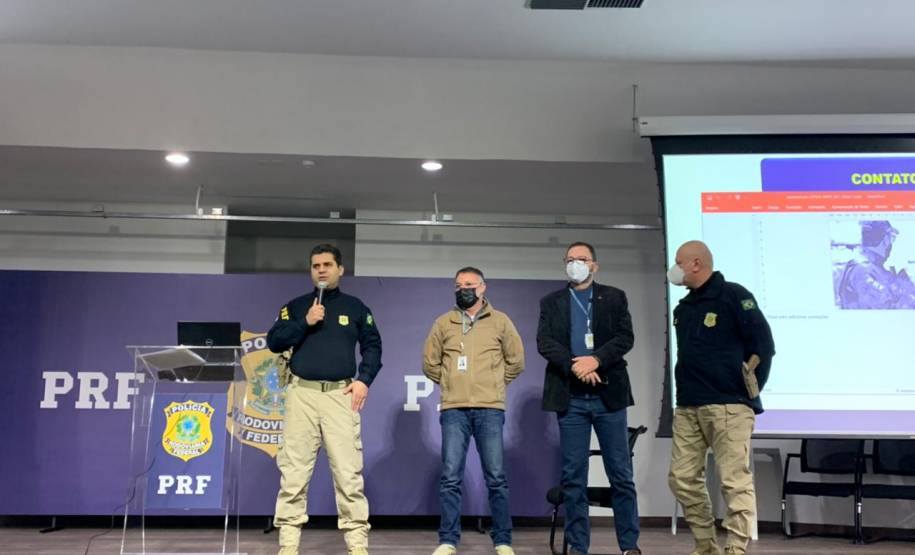 Em operação conjunta, PRF identifica veículos roubados ou furtados em pátio do Detran