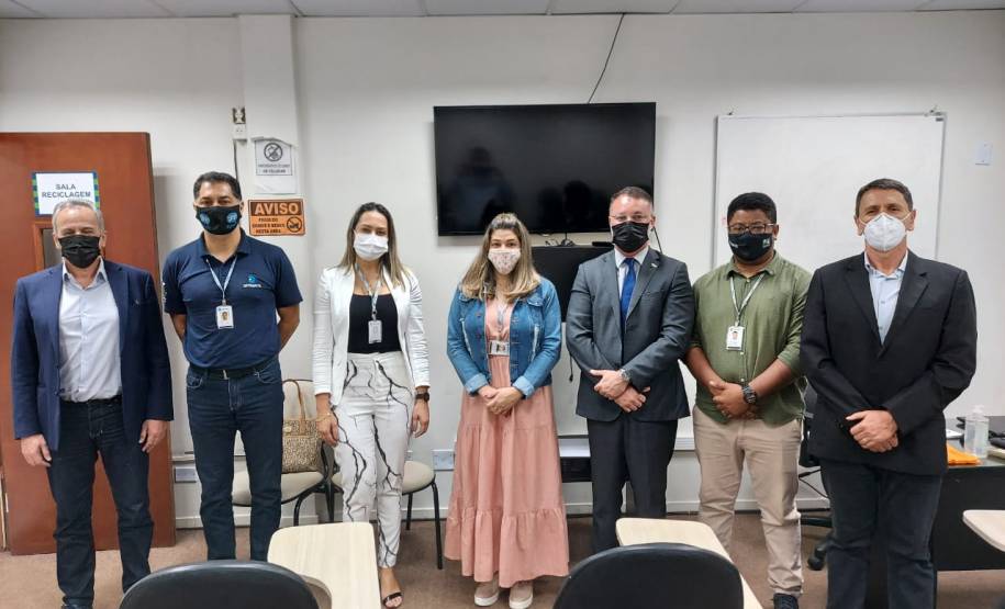 Detran-PR vai transformar ônibus doado pela Receita Federal em posto móvel de serviços de trânsito