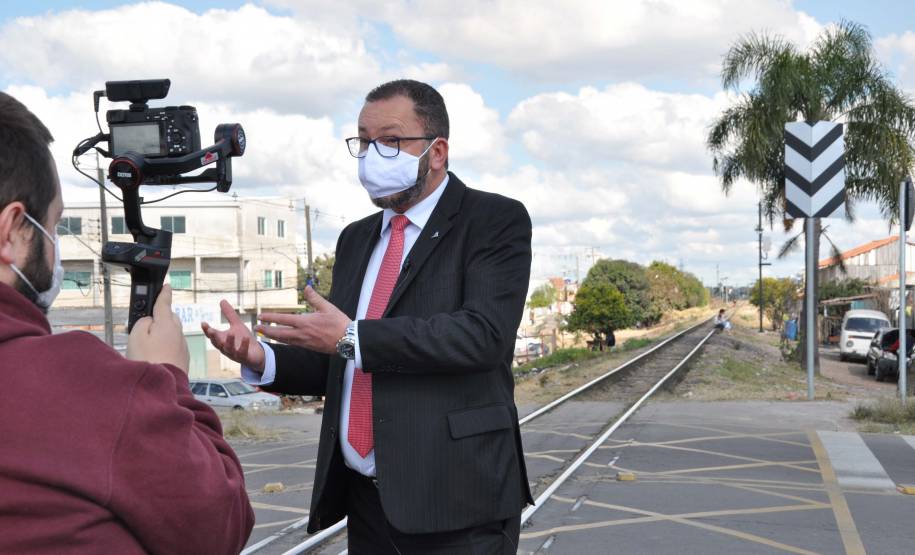 Detran participa de teste com inteligência artificial nos cruzamentos com ferrovias