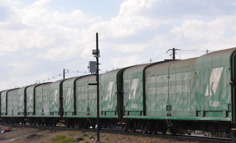 Detran participa de teste com inteligência artificial nos cruzamentos com ferrovias