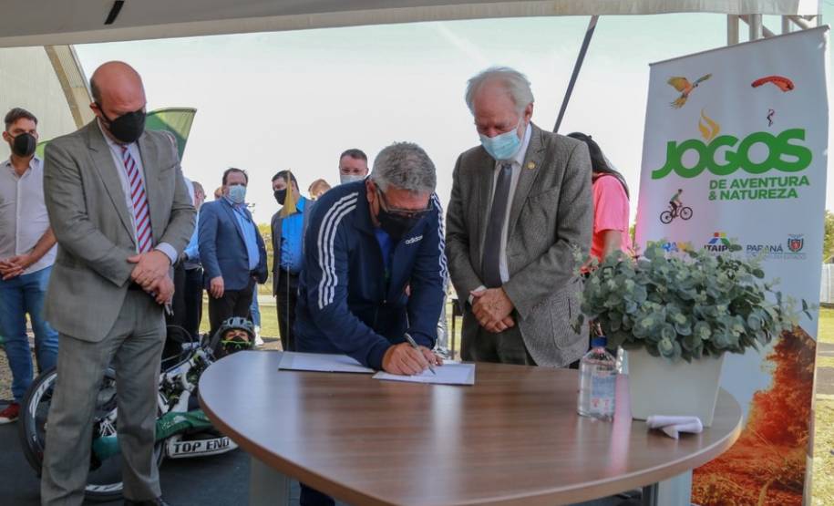 Estado lança o Programa Pedala Paraná, com 80 ciclorrotas