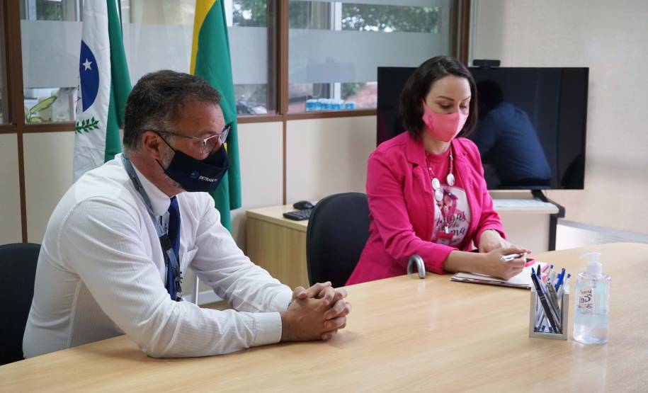 Diretor-geral recebe visita da Associação Amigas da Mama