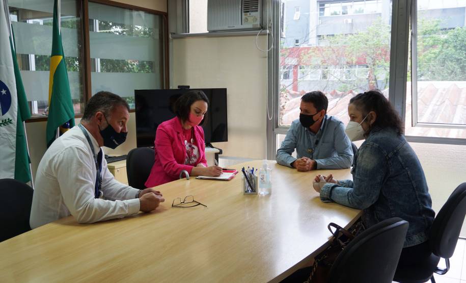 Diretor-geral recebe visita da Associação Amigas da Mama