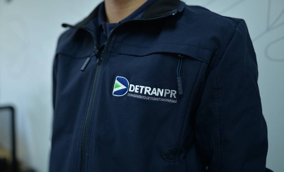 Detran-PR abre processo licitatório para disponibilizar uniforme para seus colaboradores