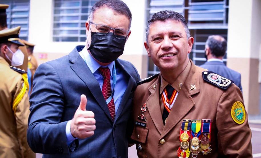 Detran participa de solenidade da troca de comando do Corpo de Bombeiros do Paraná