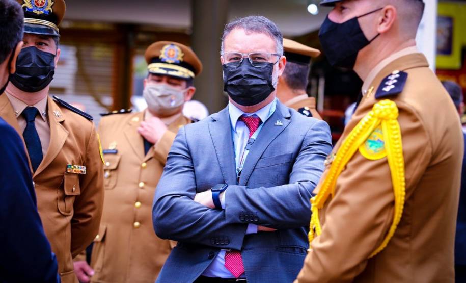 Detran participa de solenidade da troca de comando do Corpo de Bombeiros do Paraná