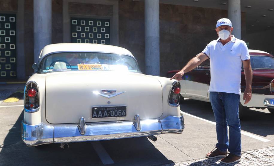 Detran-PR e Senatran lançam o novo modelo de placa preta para veículos de coleção