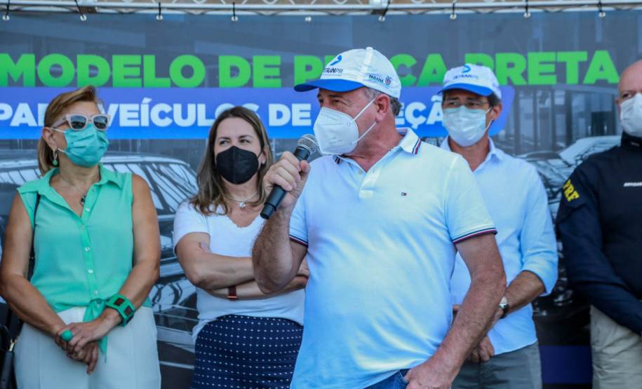 Detran-PR e Senatran lançam o novo modelo de placa preta para veículos de coleção