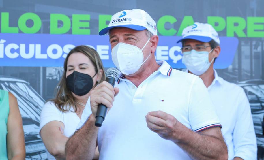 Detran-PR e Senatran lançam o novo modelo de placa preta para veículos de coleção