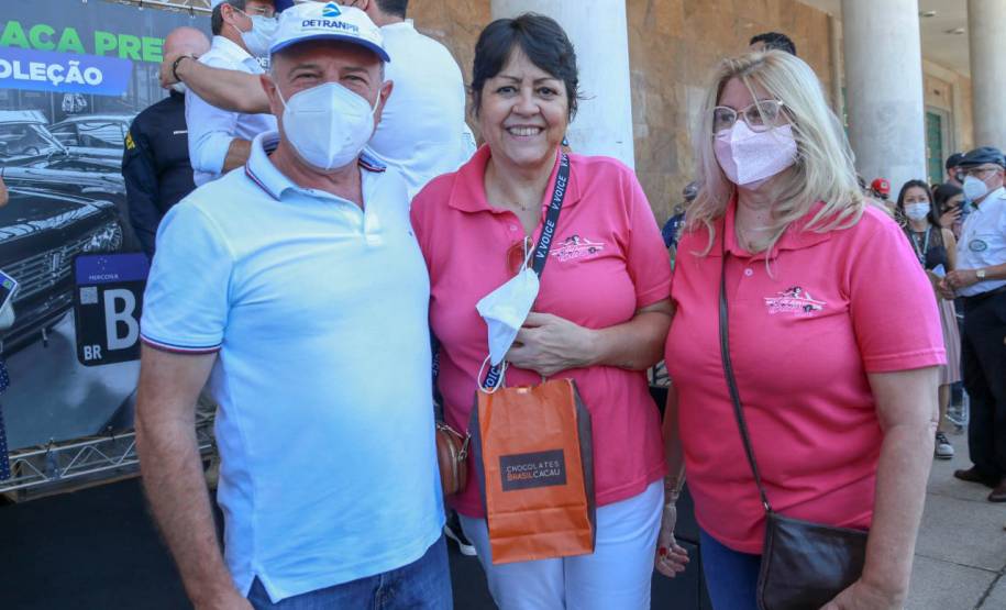 Detran-PR e Senatran lançam o novo modelo de placa preta para veículos de coleção