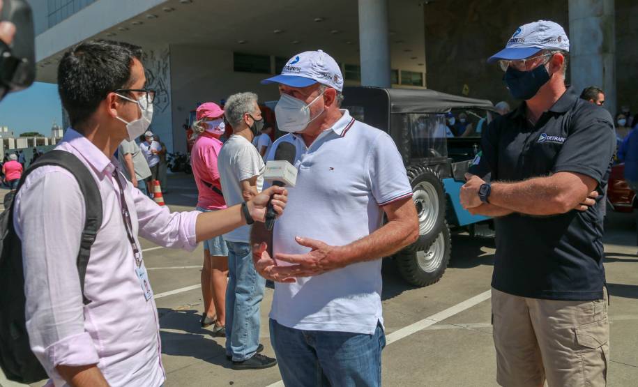 Detran-PR e Senatran lançam o novo modelo de placa preta para veículos de coleção