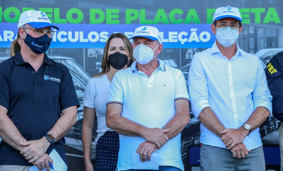 Detran-PR e Senatran lançam o novo modelo de placa preta para veículos de coleção