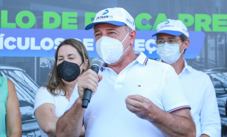 Detran-PR e Senatran lançam o novo modelo de placa preta para veículos de coleção