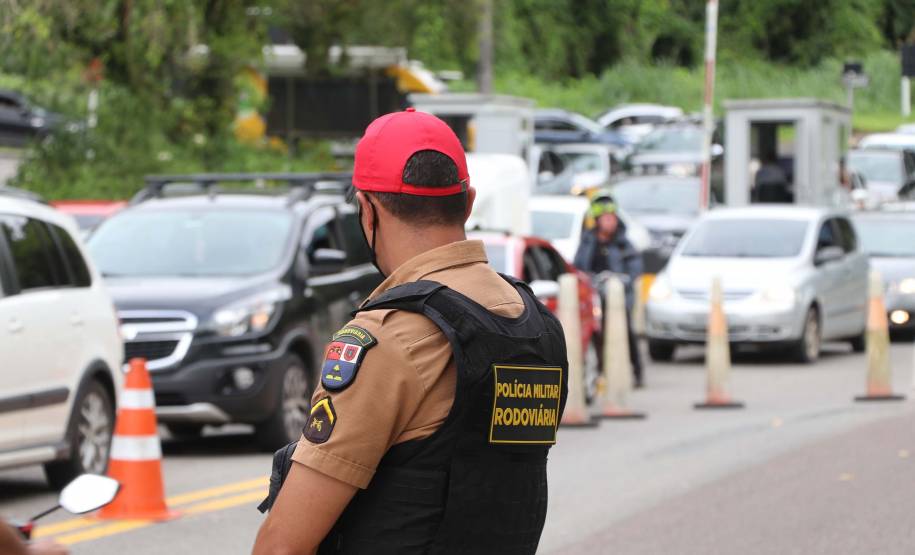 Detran e Batalhão de Polícia Rodoviária estimulam educação no trânsito no Litoral