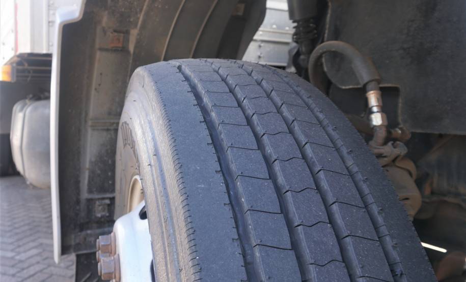 Detran orienta caminhoneiros do Paraná sobre manutenção veicular e limites da legislação