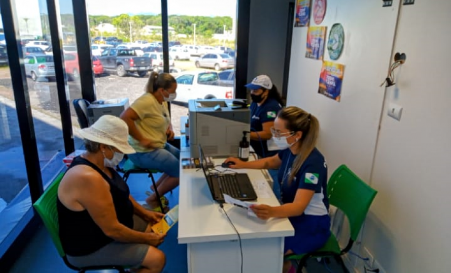 No Litoral, atendimentos do Detran crescem 227% nesta temporada