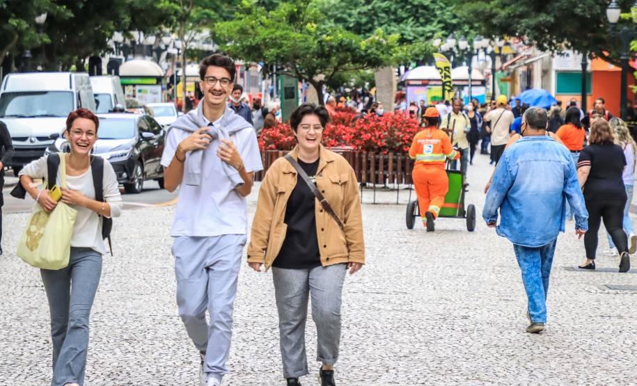 Detran-PR estabelece regras quanto à liberação do uso de máscaras em suas unidades