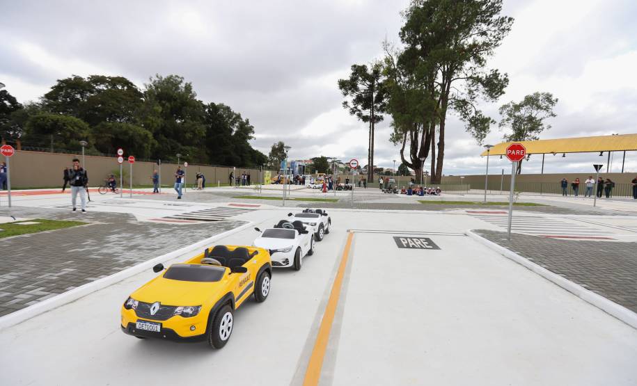 Governador inaugura Detranzinho, minicidade voltada à educação no trânsito para crianças