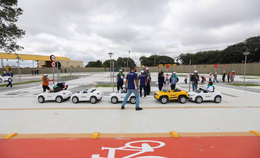 Governador inaugura Detranzinho, minicidade voltada à educação no trânsito para crianças