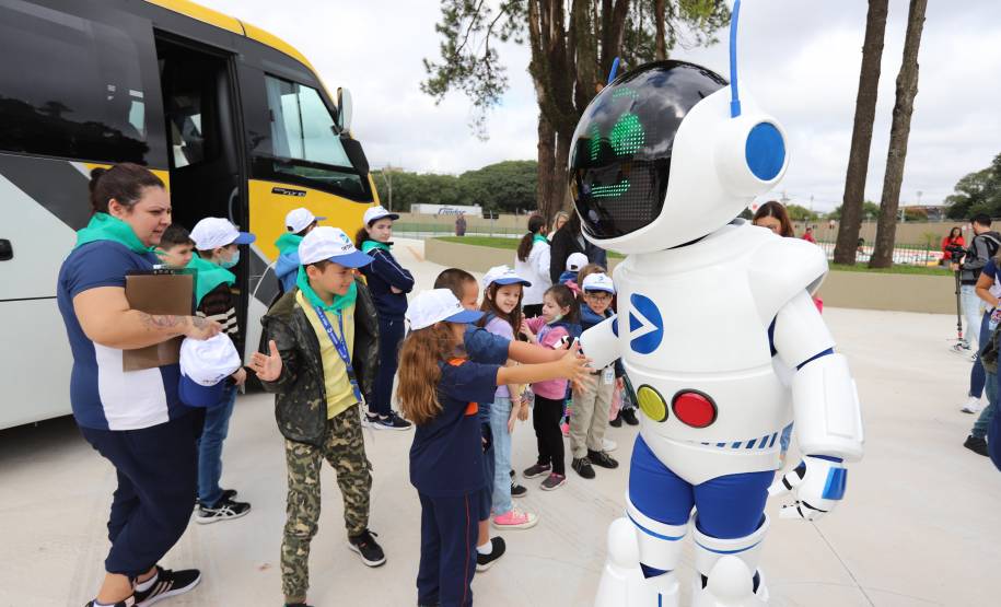Governador inaugura Detranzinho, minicidade voltada à educação no trânsito para crianças