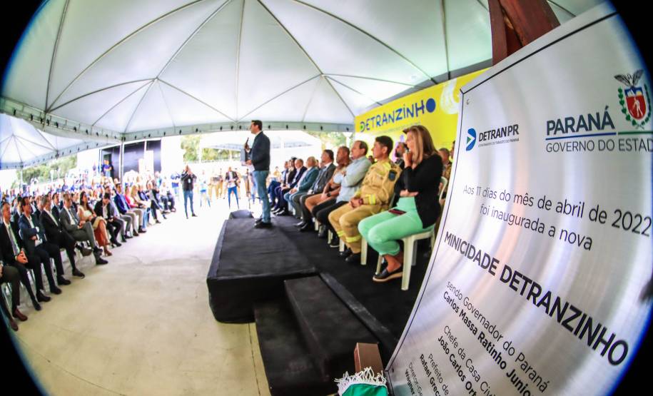 Governador inaugura Detranzinho, minicidade voltada à educação no trânsito para crianças