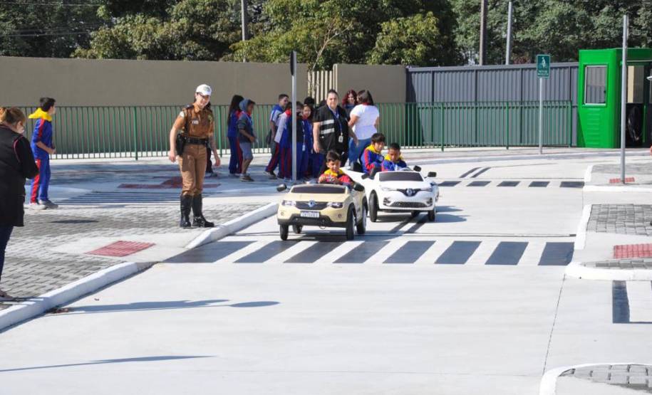 Alunos de Colombo são os primeiros a conhecer as ações educativas do Detranzinho