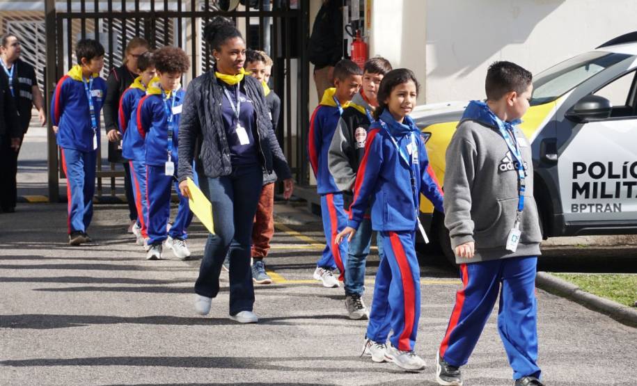 Alunos de Colombo são os primeiros a conhecer as ações educativas do Detranzinho