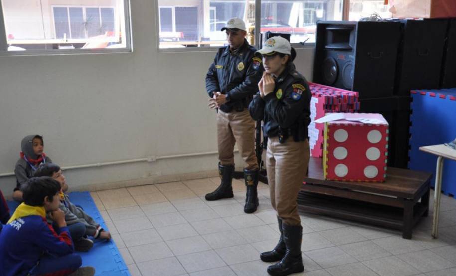 Alunos de Colombo são os primeiros a conhecer as ações educativas do Detranzinho