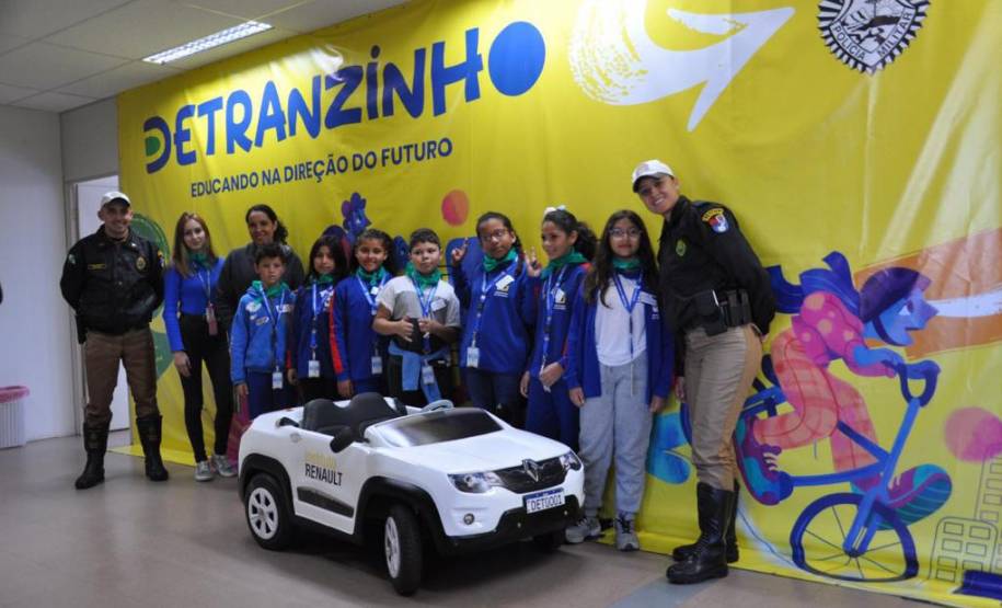Alunos de Colombo são os primeiros a conhecer as ações educativas do Detranzinho