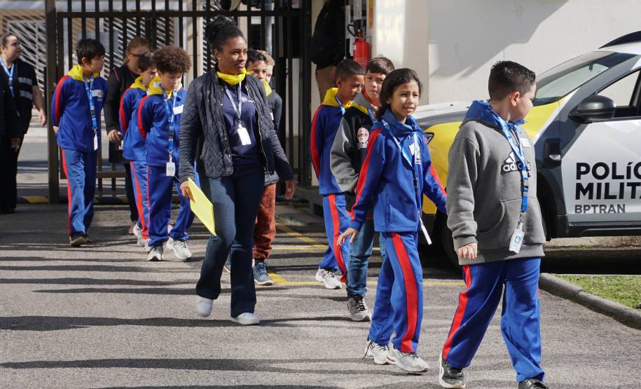 Alunos de Colombo são os primeiros a conhecer as ações educativas do Detranzinho